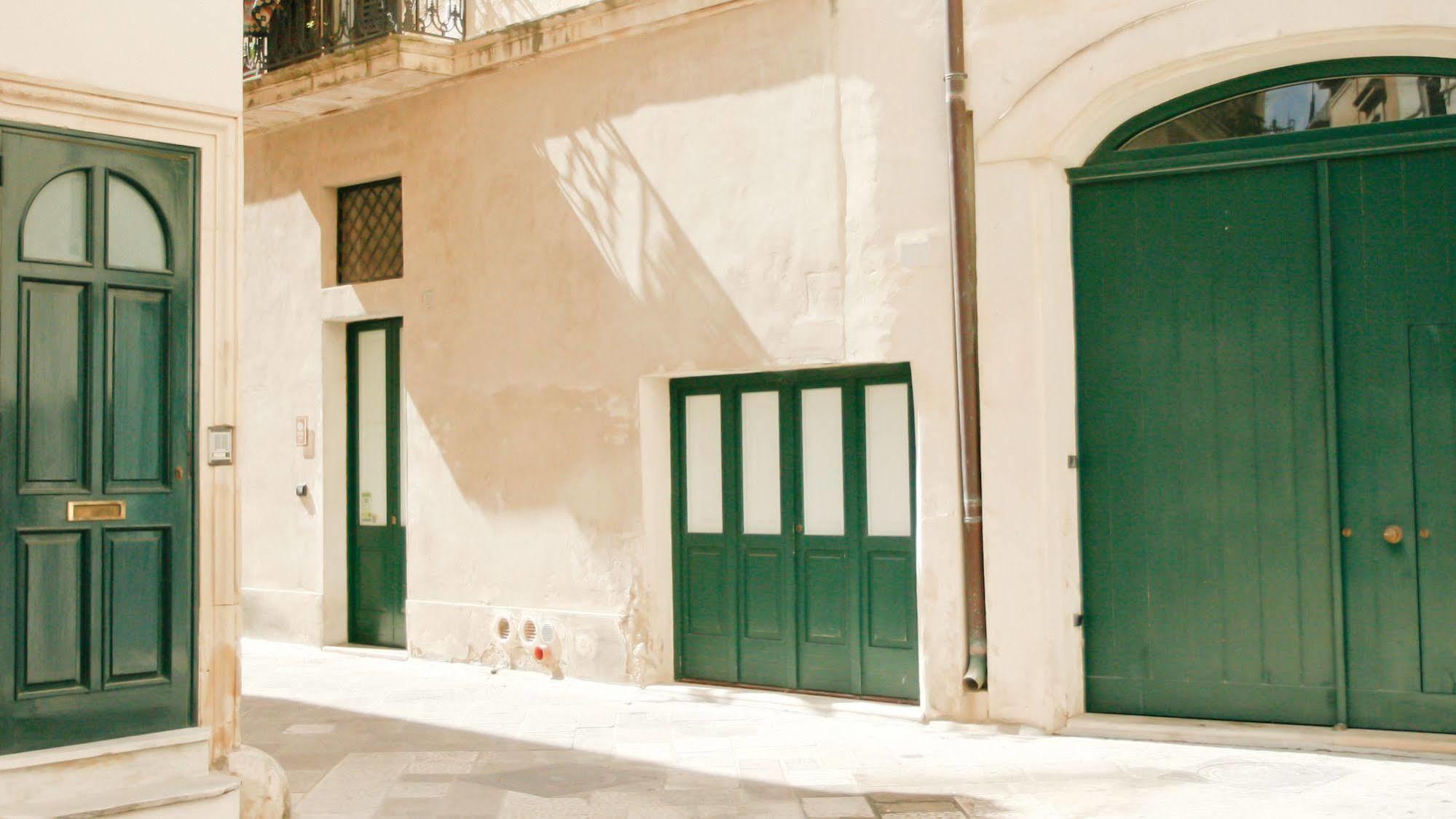 Sacre Bleu Apartments Lecce Exterior photo